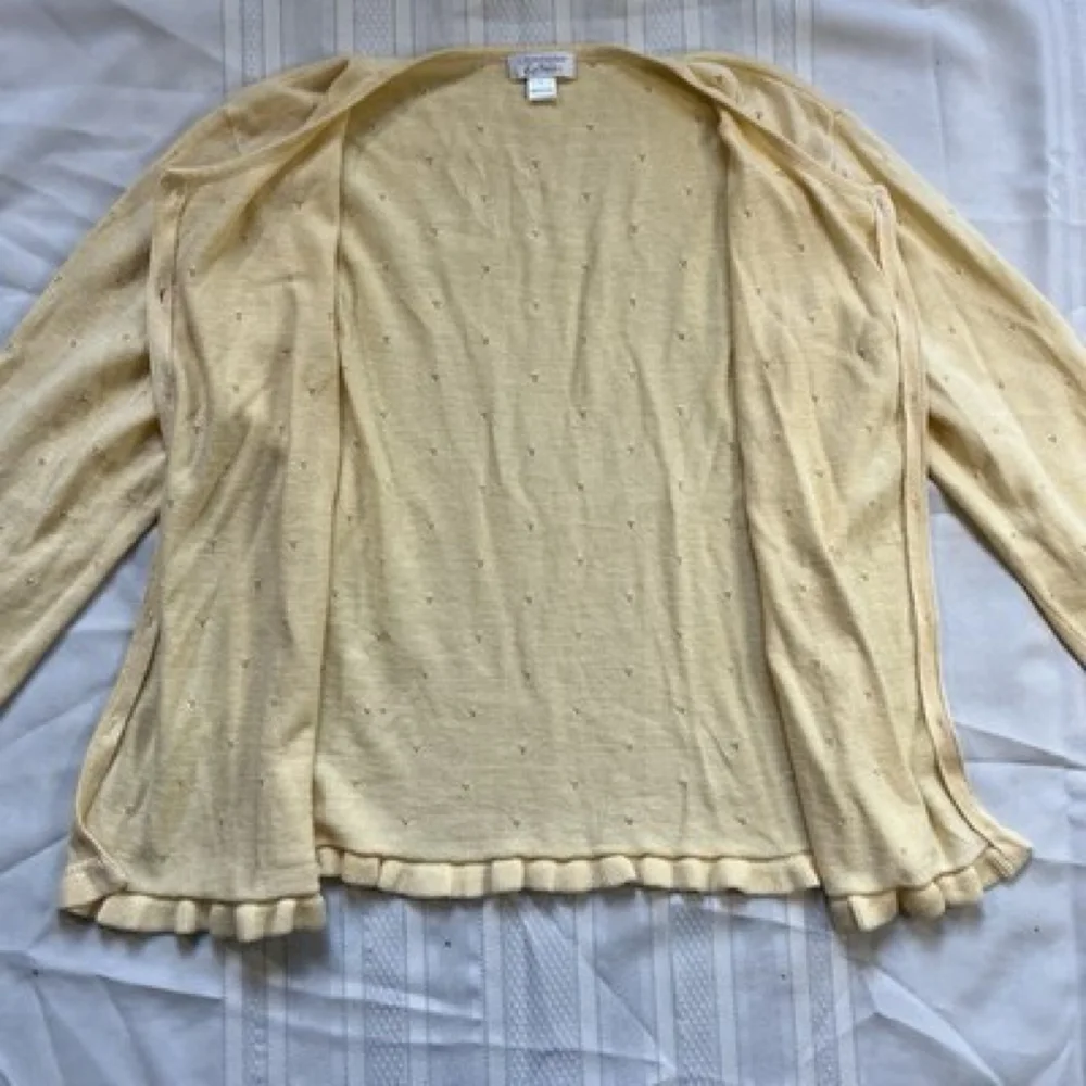 Croft & Barrow Cottagecore Ruffle Cardigan Large Soft Yellow Boho Cozy Knit - Picture 2 of 11